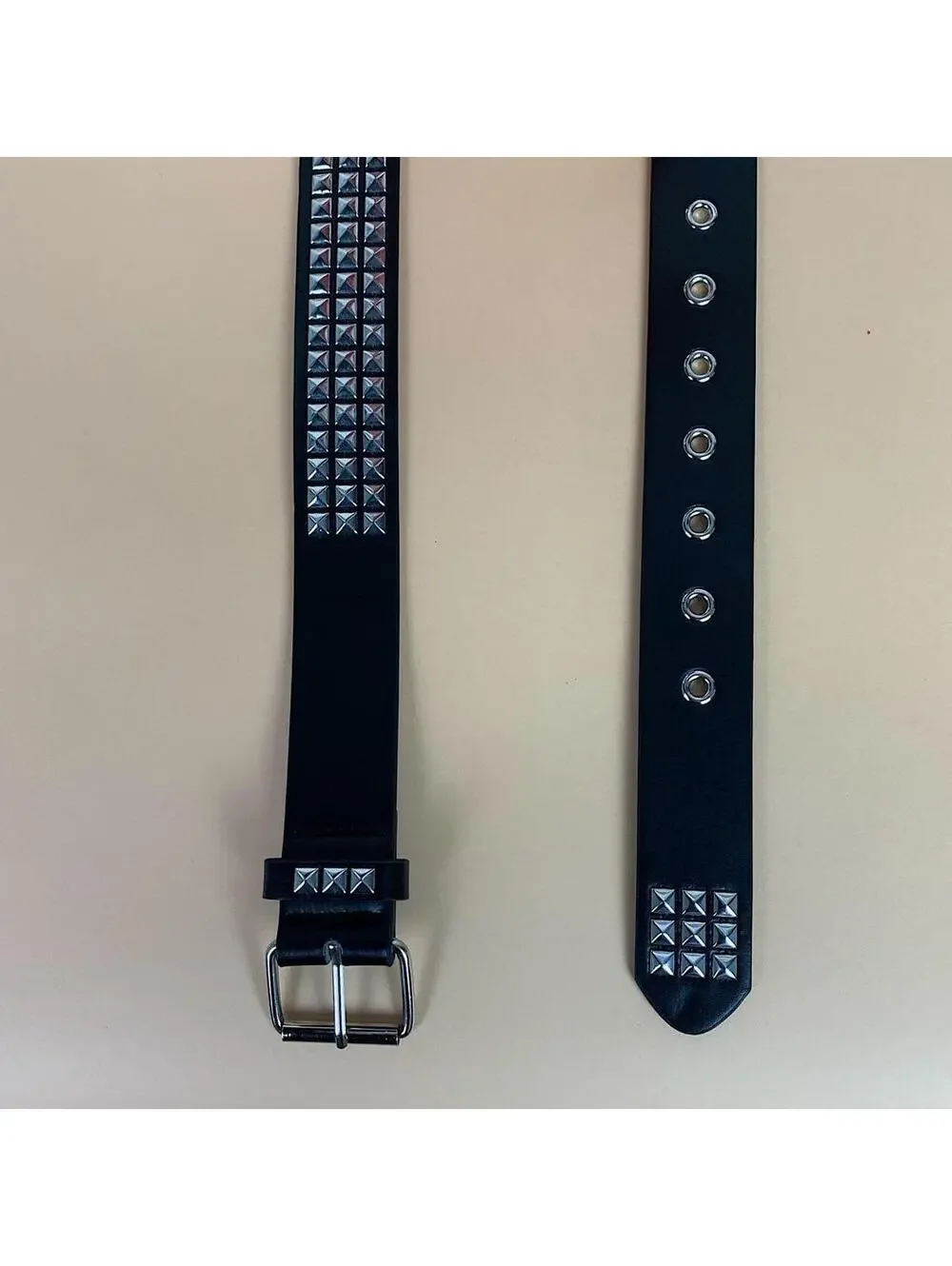 Vintage y2k 2000s Punk Style Diamond Studded black essential belt. Fits a 30-36